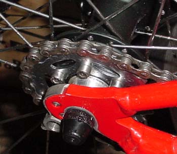 Disk to fixed hub conversion: the complete hub