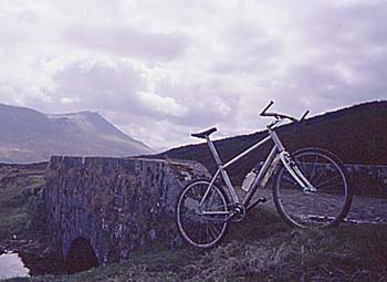 Ken Eichstaedt in Scotland: Fixed gear mountainbike by Paolo Salvigione