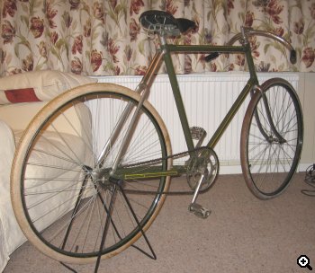 1903 Tour de France bike with fixed gear transmission